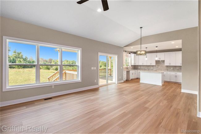 009_img_1732_713.jpg | Image 7