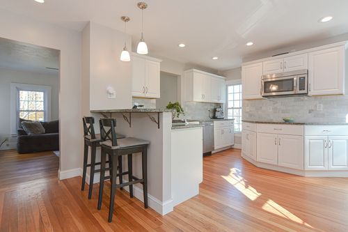 2-204 Front St, Weymouth, MA, 02188-2225 | Card Image