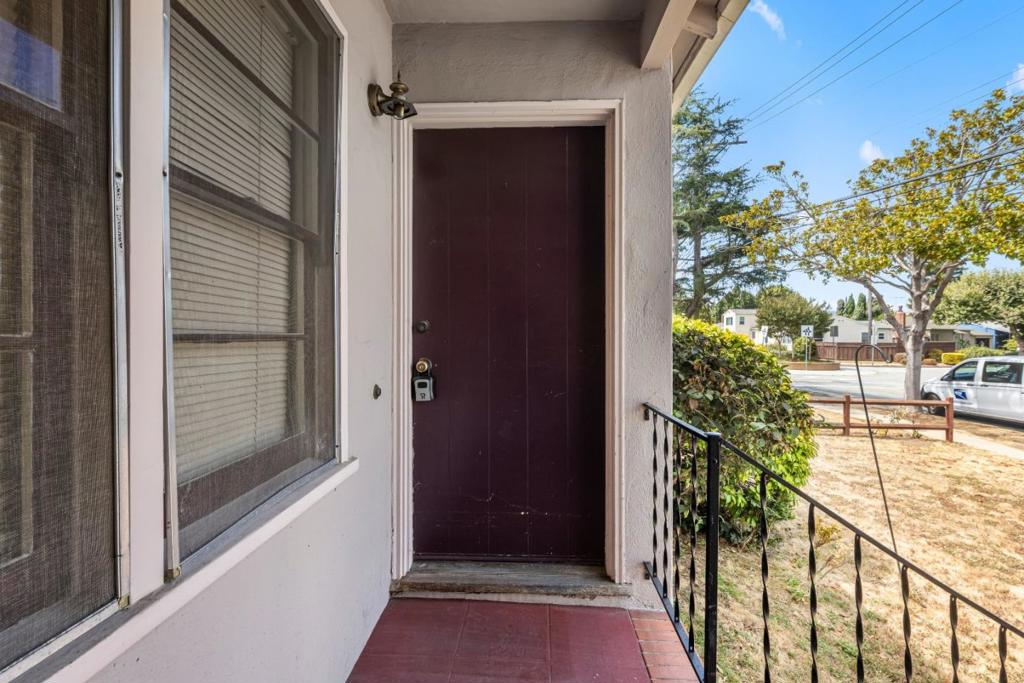 Residential in Burlingame 5