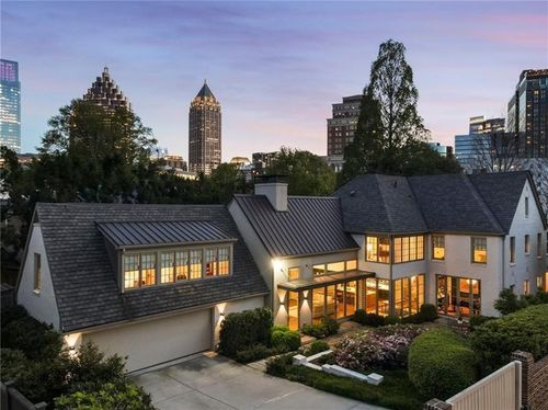 123 Peachtree Cir Ne, Atlanta, GA, 30309-3204 | Card Image