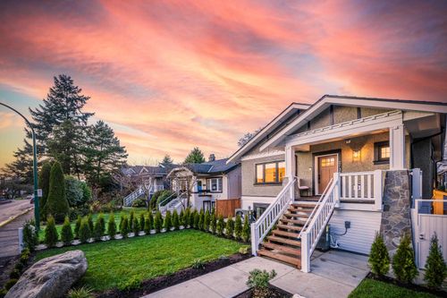 1-2735 W 8th Avenue, Vancouver, BC, V6K2B7 | Card Image
