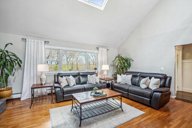 112 Wilson Dr, House other with 6 bedrooms, 3 bathrooms and null parking in Port Jefferson NY | Image 6