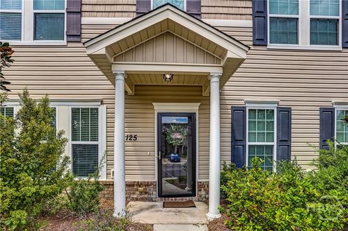 125 Acapella Ave, Pooler, GA, 31322-9056 | Card Image