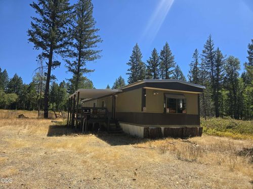 125 Floyd Ln, Cave Junction, OR, 97523-9878 | Card Image