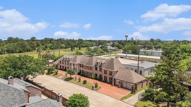 7415 Naremore Dr, House other with 5 bedrooms, 8 bathrooms and 3 parking in Spring TX | Image 48