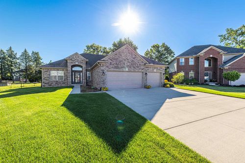 29693 Lockwood Court, Chesterfield Township, MI, 48051 | Card Image