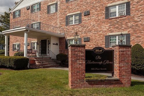 6-305 Pine St, Lowell, MA, 01851 | Card Image