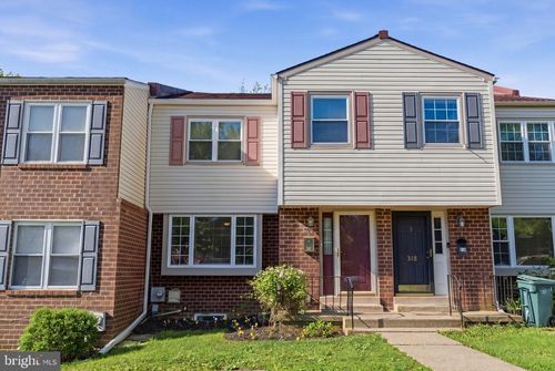 320 Birch Dr, LAFAYETTE HILL, PA, 19444-2115 | Card Image
