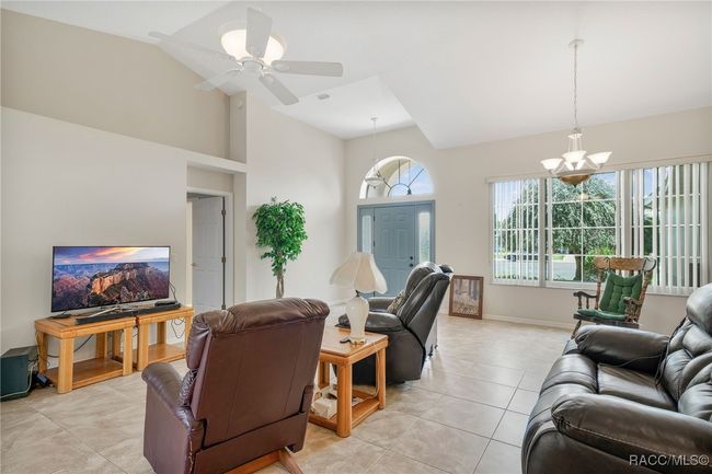 4542 N Serene Pt, House other with 3 bedrooms, 2 bathrooms and 2 parking in Hernando FL | Image 11