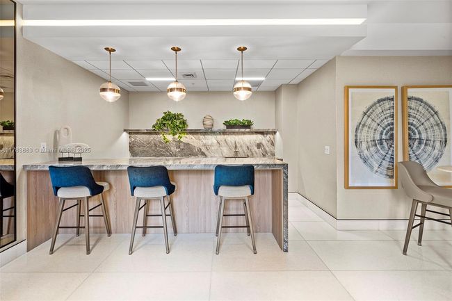 APT-2611 - 888 Brickell Key Dr, Condo with 2 bedrooms, 3 bathrooms and null parking in Miami FL | Image 39