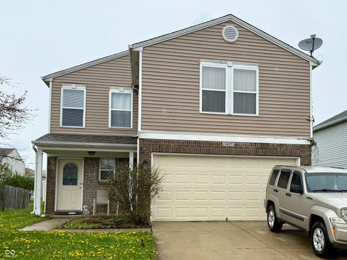 1417 Dowell St, Greenwood, IN, 46143-6626 | Card Image