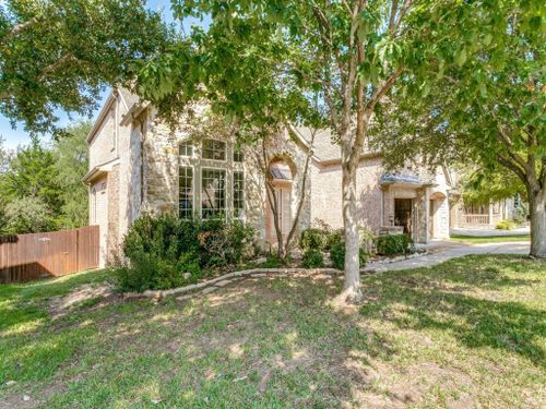 917 Spring Creek Drive, Grapevine, TX, 76051 | Card Image