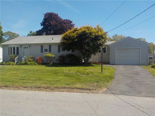 325 Morin St, Woonsocket, RI, 02895-2331 | Card Image