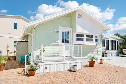 307 Nettles Blvd, Jensen Beach, FL, 34957-3321 | Card Image