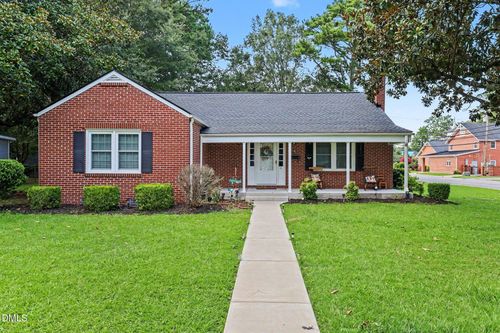 511 N Raiford St, Selma, NC, 27576-2214 | Card Image