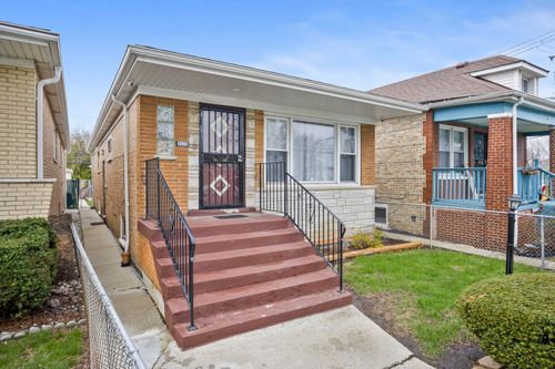 9520 S Yale Ave, Chicago, IL, 60628-1304 | Card Image