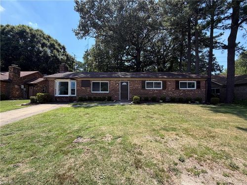 2833 Candlewood Cir, Chesapeake, VA, 23324-3937 | Card Image