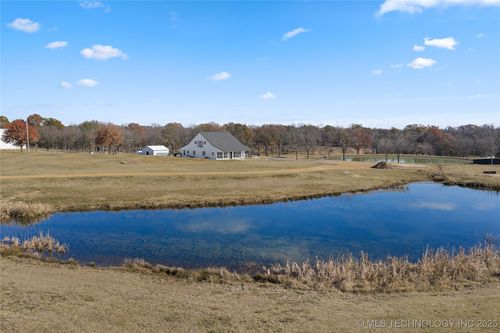 335 Travertine, Ardmore, OK, 73401-5573 | Card Image