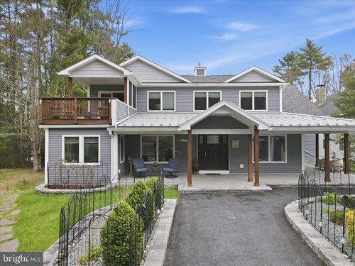 111 Spinnler Pl, Tafton, PA, 18464-7784 | Card Image