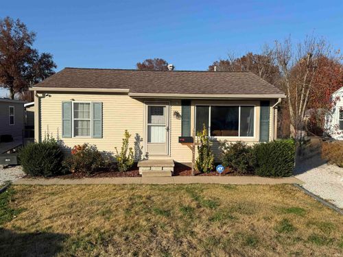 2016 Shelby Ave, Evansville, IN, 47714-4848 | Card Image