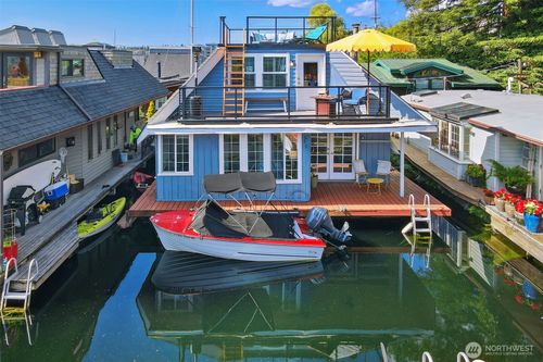 b-2019 Fairview Ave E, Seattle, WA, 98102-3582 | Card Image