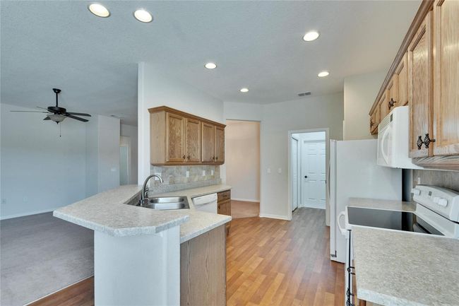 6432 Twin Bridges Dr, House other with 4 bedrooms, 2 bathrooms and null parking in ZEPHYRHILLS FL | Image 12