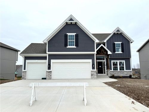 11803 N Bellaire Ave, Kansas City, MO, 64156-7709 | Card Image