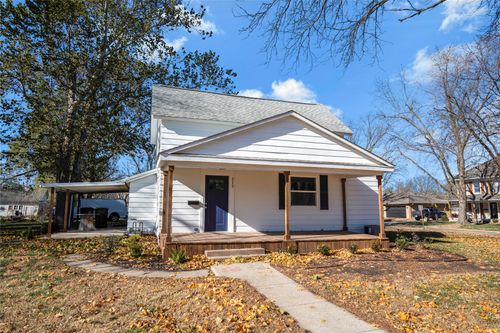 217 N 6th St, Adel, IA, 50003-1506 | Card Image