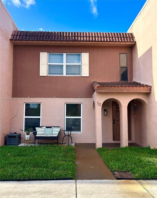 na-10 Laredo Pl, Davie, FL, 33324 | Card Image