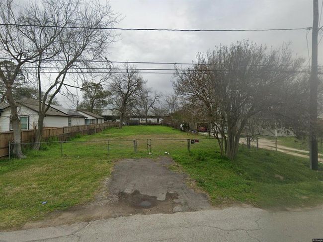 743 Apache St, Home with 0 bedrooms, 0 bathrooms and null parking in Houston TX | Image 4