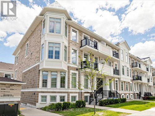 24-86 Preston Meadow Avenue, Mississauga (Hurontario), ON, L4Z0C8 | Card Image