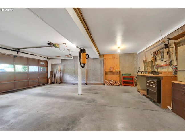 1770 W 28 Th Ave, House other with 3 bedrooms, 2 bathrooms and 2 parking in Eugene OR | Image 34