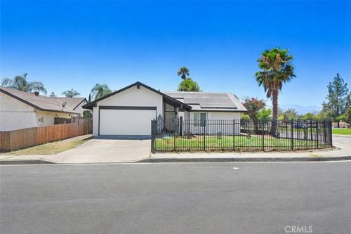 3294 Roberds Ave, San Bernardino, CA, 92405-1819 | Card Image