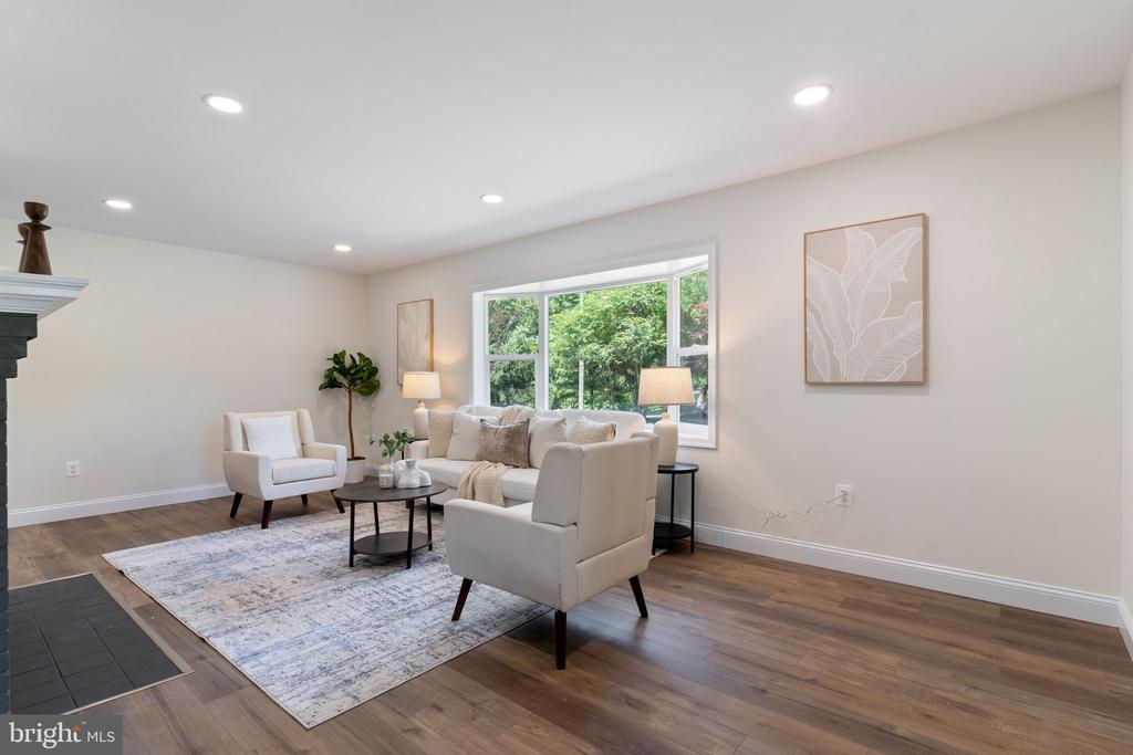 Residential in HUNTINGTOWN 5