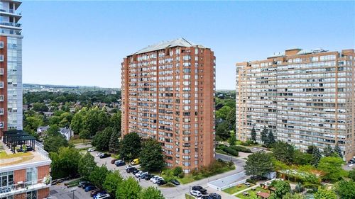 204-1270 Maple Crossing Blvd, Burlington, ON, L7S2J3 | Card Image