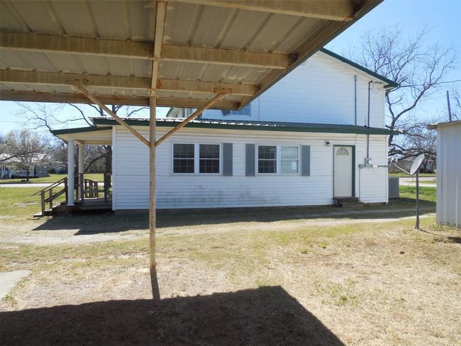 300 N Pecan St, House other with 5 bedrooms, 2 bathrooms and null parking in Ranger TX | Image 4