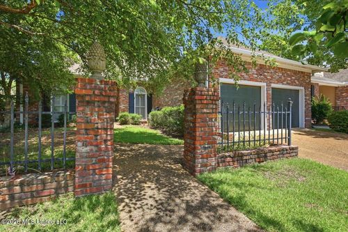 108 Whisper Ridge Dr, Madison, MS, 39110-7886 | Card Image
