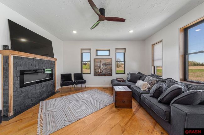 20355 Cedar Lake Trl, House other with 3 bedrooms, 2 bathrooms and null parking in Morristown MN | Image 9