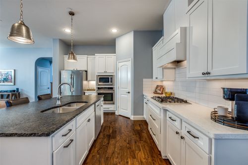 8617 Grassland Dr, Mckinney, TX, 75070-2104 | Card Image