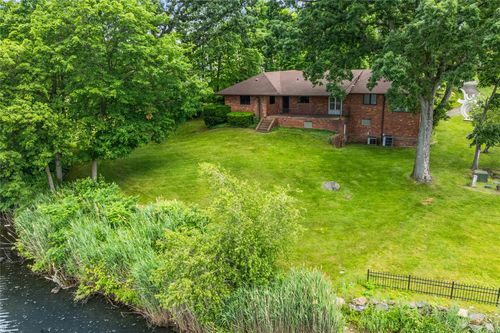 230 Gristmill Ln, Great Neck, NY, 11023-1838 | Card Image