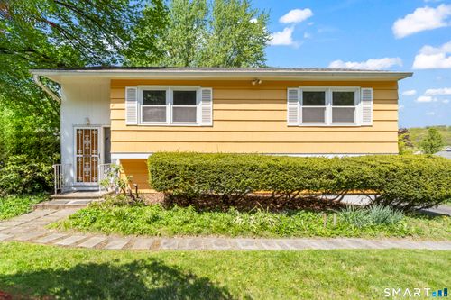 10 Brookwood Drive, Bethel, CT, 06801 | Card Image