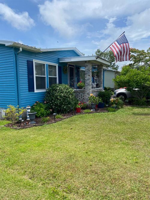 120 Queens Rd, Little River, SC, 29566-8104 | Card Image