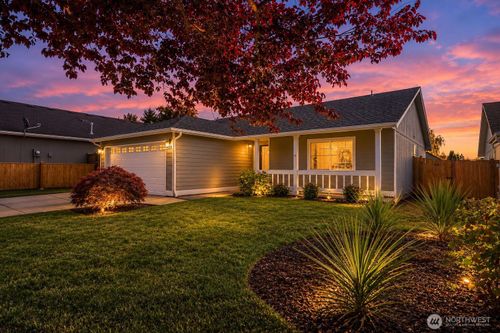 6326 107th Pl Ne, Marysville, WA, 98270-8325 | Card Image