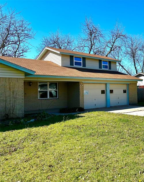 725 Meadowlark Cir, Crowley, TX, 76036-3031 | Card Image