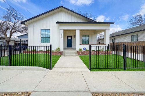 615 Virginia Blvd, San Antonio, TX, 78203-1655 | Card Image
