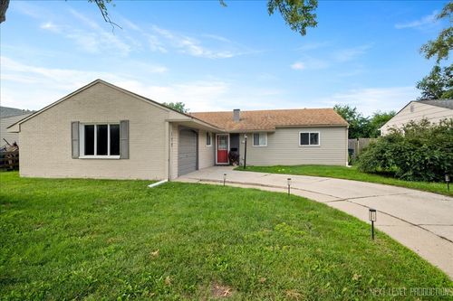 172 Vantroba Dr, GLENDALE HEIGHTS, IL, 60139-2739 | Card Image