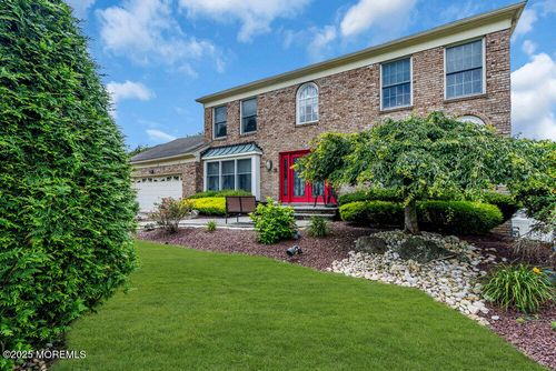 10 Justin Ct, Marlboro, NJ, 07746-1832 | Card Image