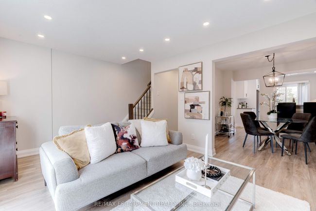 53 - 1115 Paramount Dr, Condo with 3 bedrooms, 2 bathrooms and 1 parking in Stoney Creek ON | Image 13
