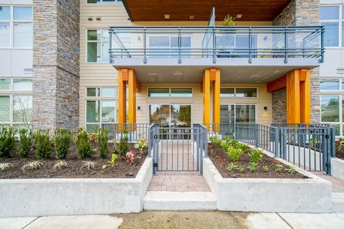 103-14022 N Bluff Rd, White Rock, BC, V4B3K1 | Card Image