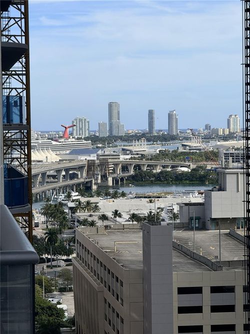 1905-11 Ne 6th St, Miami, FL, 33132 | Card Image